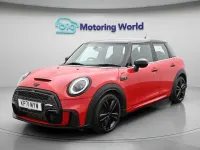 Usado Mini Cooper S Hatch 178 CV (130 kW) 2021 Rojo Utilitario