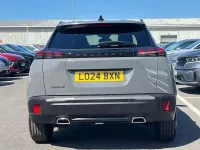 Usado Peugeot 2008 Allure 130 CV (95 kW) 2024 Gris SUV