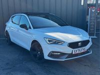 Ny Seat Leon Black Edition 147 HK (108 kW) 2026 Vit Halvkombi