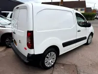 Used Citroën Berlingo 75 HP (55 kW) 2012 White MPV