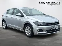 Used VW Polo SE 65 HP (47 kW) 2018 Silver Hatchback