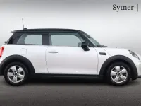 Used Mini Cooper Classic 134 HP (98 kW) 2023 White Hatchback