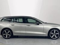 Usado Volvo V60 Plus 2025 Plateado Familiar