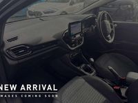 Used Ford Fiesta Titanium 121 HP (88 kW) 2017 Grey Hatchback