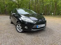 Usado Ford Fiesta Zetec 96 HP (70 kW) 2012 Preto Citadino