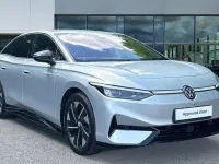 Usado VW ID.7 Pro 210 kW (286 CV) 2025 Plateado Utilitario