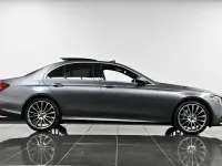 Gebraucht Mercedes E220 AMG Line Premium 194 PS (142 kW) 2018 Grau Limousine