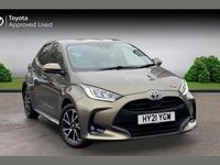 Used Toyota Yaris Hybrid Design 113 HP (83 kW) 2021 Other Hatchback