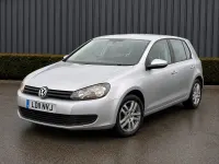 Begagnad VW Golf VI 2011 Silver Halvkombi