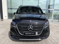 Begagnad Mercedes V300 Premium 2025 Svart Minibuss