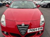 Begagnad Alfa Romeo Giulietta 2025 Röd Halvkombi
