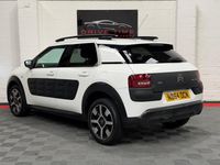 Used Citroën C4 Cactus Flair 2015 White Hatchback