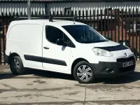 Begagnad Peugeot Partner 2013 Vit