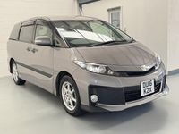 Usado Toyota Prius 2023 Gris Utilitario