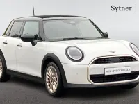 Used Mini Cooper Hatch 154 HP (113 kW) 2024 White Hatchback