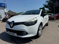 Used Renault Clio Expression+ 90 HP (66 kW) 2014 White Hatchback
