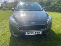 Używany Ford Focus Zetec 115 KM (84 kW) 2015 Szary Hatchback