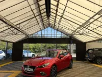 Used Mazda 3 147 HP (108 kW) 2015 Red Hatchback