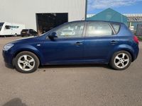 Używany Kia Ceed 2009 Niebieski Hatchback