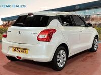 Used Suzuki Swift SZ3 90 HP (66 kW) 2018 White Hatchback