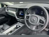 Used Volvo XC60 Plus 197 HP (144 kW) 2022 Silver SUV