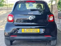 Used Smart ForFour Premium 90 HP (66 kW) 2019 Black Hatchback