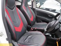 Used Toyota Aygo X-wave 69 HP (50 kW) 2017 White Hatchback