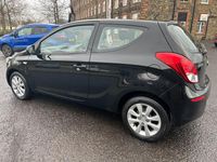Begagnad Hyundai i20 Active 2014 Svart Halvkombi