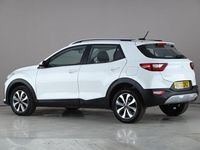 Used Kia Stonic 100 HP (73 kW) 2022 White SUV