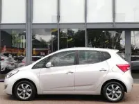 Used Hyundai ix20 SE 90 HP (66 kW) 2016 Silver Hatchback
