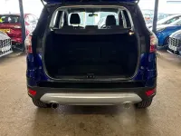 Usado Ford Kuga Zetec 182 CV (133 kW) 2017 Azul SUV