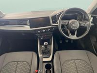 Used Audi A1 Sportback Sport 95 HP (69 kW) 2022 White Hatchback