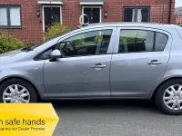 Begagnad Vauxhall Corsa 90 HK (66 kW) 2009 Silver Halvkombi