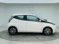 Used Toyota Aygo X-play 69 HP (50 kW) 2016 White Hatchback