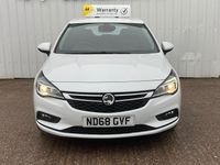 Used Vauxhall Astra SRi 2019 White Hatchback