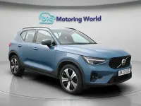 Usado Volvo XC40 Plus 211 HP (155 kW) 2023 Azul SUV