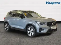 Begagnad Volvo XC40 Plus 207 HK (152 kW) 2023 Grå SUV
