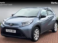 Used Toyota Aygo X PURE 72 HP (52 kW) 2024 Grey SUV