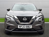 Usado Nissan Juke N-Connecta 114 HP (83 kW) 2023 Cinzento SUV