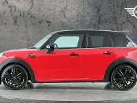 Used Mini Cooper Hatch 134 HP (98 kW) 2022 Red Hatchback