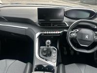 Used Peugeot 3008 Allure Premium 129 HP (94 kW) 2021 Blue SUV