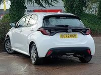 Used Toyota Yaris Hybrid 116 HP (85 kW) 2022 White Hatchback