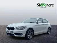 Used BMW 118 Sport Line 134 HP (98 kW) 2017 White Hatchback