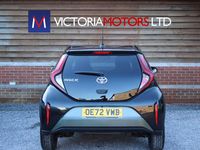 Used Toyota Aygo X 72 HP (52 kW) 2022 Green SUV