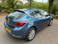 Used Vauxhall Astra Elite 165 HP (121 kW) 2014 Blue Hatchback