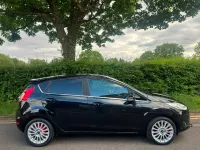 Second-hand Ford Fiesta Titanium 2013 Negru Hatchback