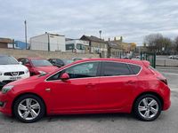 Used Vauxhall Astra SRi 136 HP (100 kW) 2014 Red Hatchback
