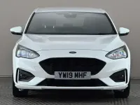 Used Ford Focus ST-Line 125 HP (91 kW) 2019 White Hatchback