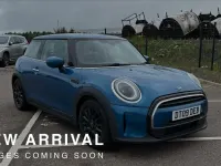 Used Mini ONE Classic 101 HP (74 kW) 2022 Blue Hatchback
