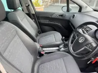 Second-hand Vauxhall Meriva 130 CP (95 kW) 2011 Argintiu Monovolum
